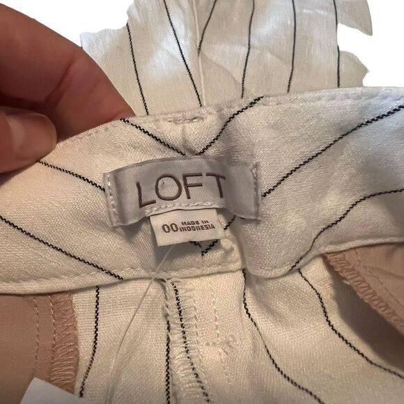 NWT! Loft striped linen blend shorts - Picture 3 of 7